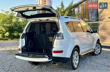 Внедорожник / Кроссовер Mitsubishi Outlander XL 2011 в 