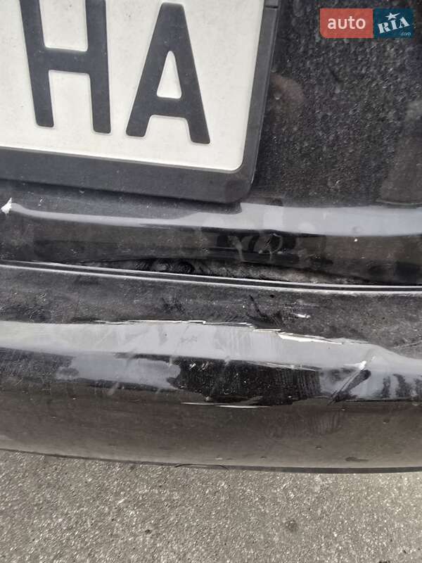 Внедорожник / Кроссовер Mitsubishi Outlander XL 2012 в Киеве