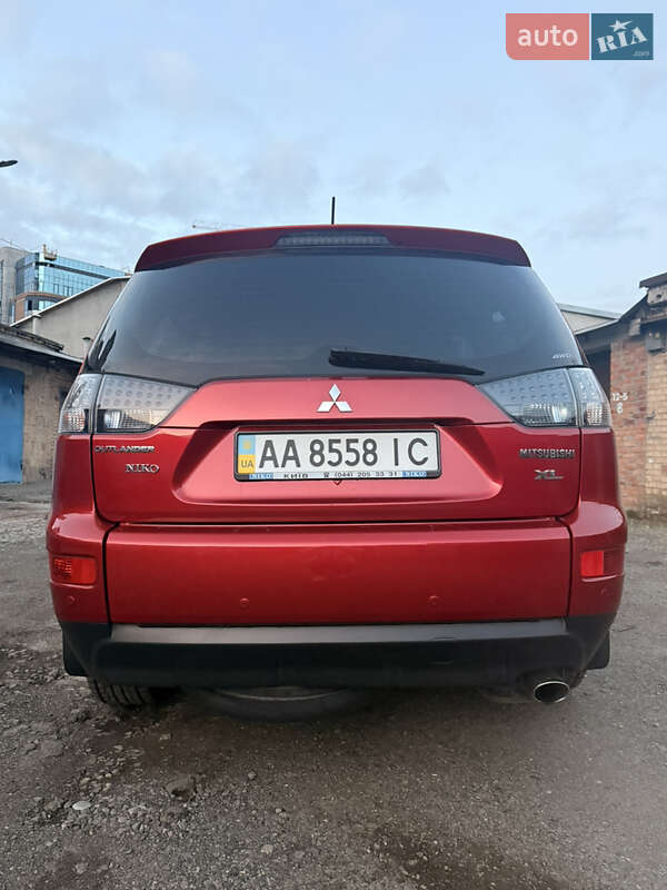 Позашляховик / Кросовер Mitsubishi Outlander XL 2008 в Києві фото 3 Позашляховик / Кросовер Mitsubishi Outlander XL 2008 в Києві