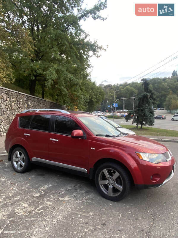 Позашляховик / Кросовер Mitsubishi Outlander XL 2008 в Києві фото 21 Позашляховик / Кросовер Mitsubishi Outlander XL 2008 в Києві