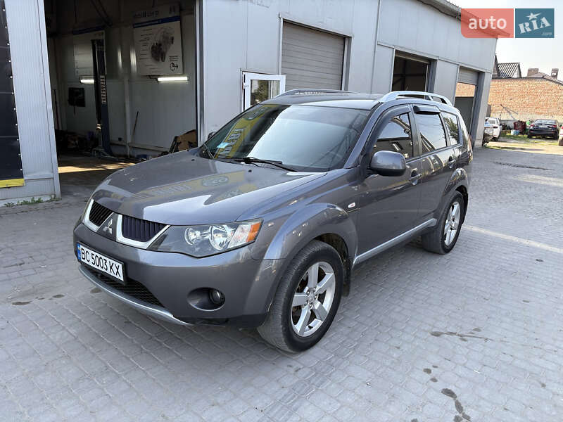 Внедорожник / Кроссовер Mitsubishi Outlander XL 2008 в Киеве фото 2 Внедорожник / Кроссовер Mitsubishi Outlander XL 2008 в Киеве