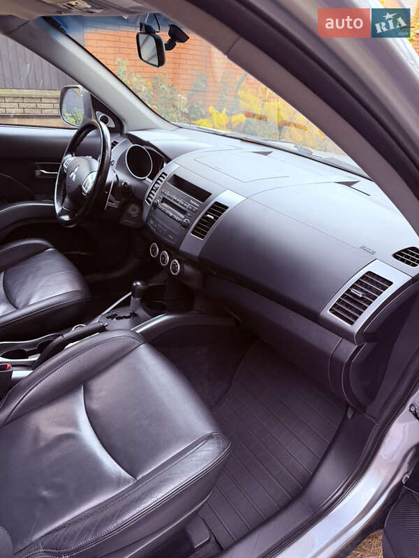 Внедорожник / Кроссовер Mitsubishi Outlander XL 2007 в Киеве фото 35 Внедорожник / Кроссовер Mitsubishi Outlander XL 2007 в Киеве