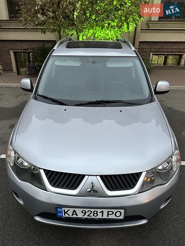 Внедорожник / Кроссовер Mitsubishi Outlander XL 2007 в Киеве фото 5 Внедорожник / Кроссовер Mitsubishi Outlander XL 2007 в Киеве
