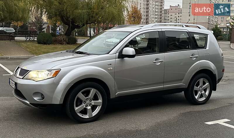 Внедорожник / Кроссовер Mitsubishi Outlander XL 2007 в Киеве фото 13 Внедорожник / Кроссовер Mitsubishi Outlander XL 2007 в Киеве