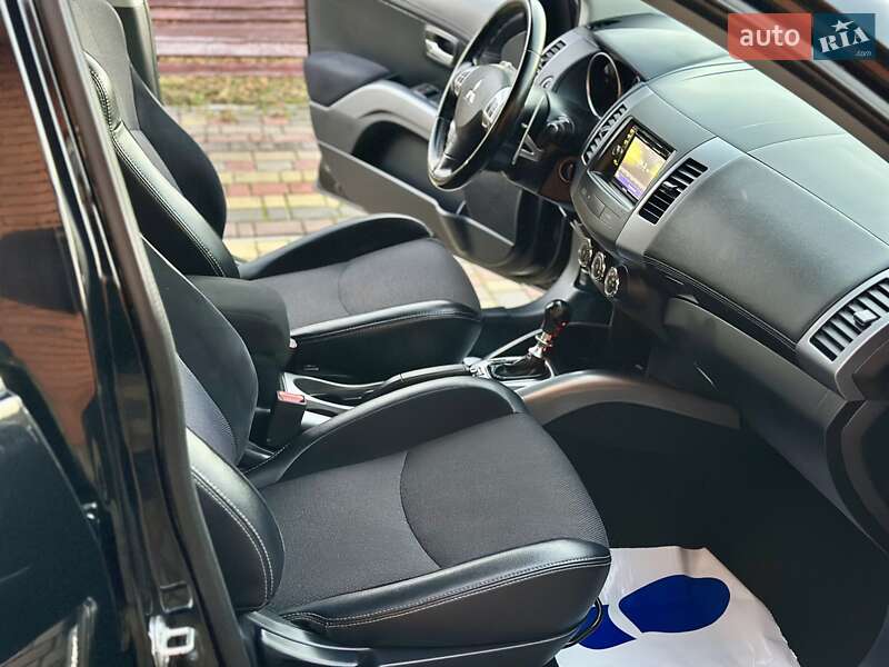 Внедорожник / Кроссовер Mitsubishi Outlander XL 2012 в Владимирце фото 22 Внедорожник / Кроссовер Mitsubishi Outlander XL 2012 в Владимирце