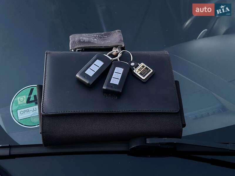 Внедорожник / Кроссовер Mitsubishi Outlander XL 2012 в Владимирце фото 48 Внедорожник / Кроссовер Mitsubishi Outlander XL 2012 в Владимирце