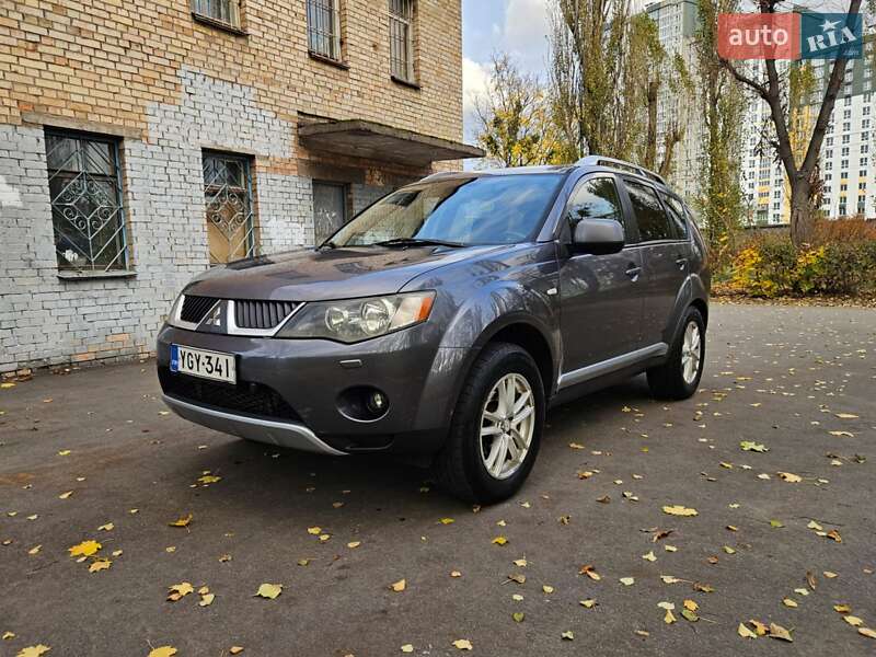 Позашляховик / Кросовер Mitsubishi Outlander XL 2007 в Дніпрі