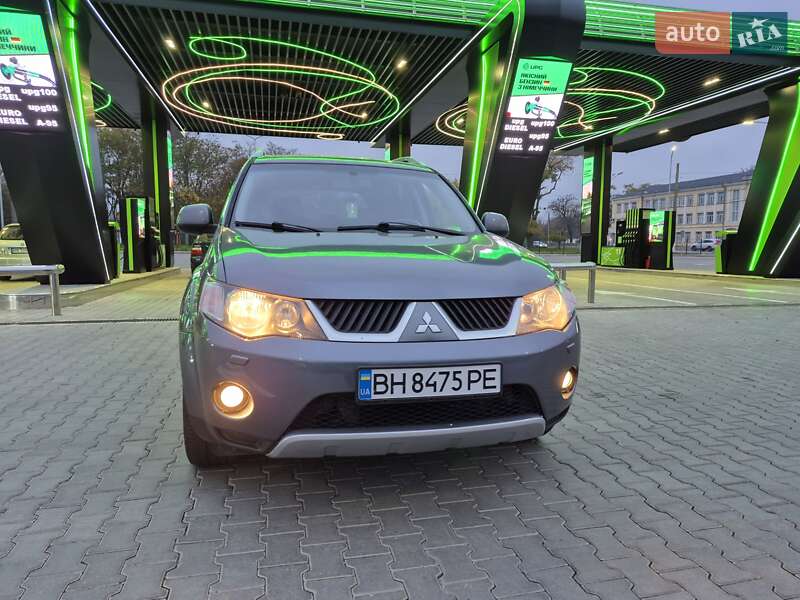 Позашляховик / Кросовер Mitsubishi Outlander XL 2007 в Одесі фото 10 Позашляховик / Кросовер Mitsubishi Outlander XL 2007 в Одесі
