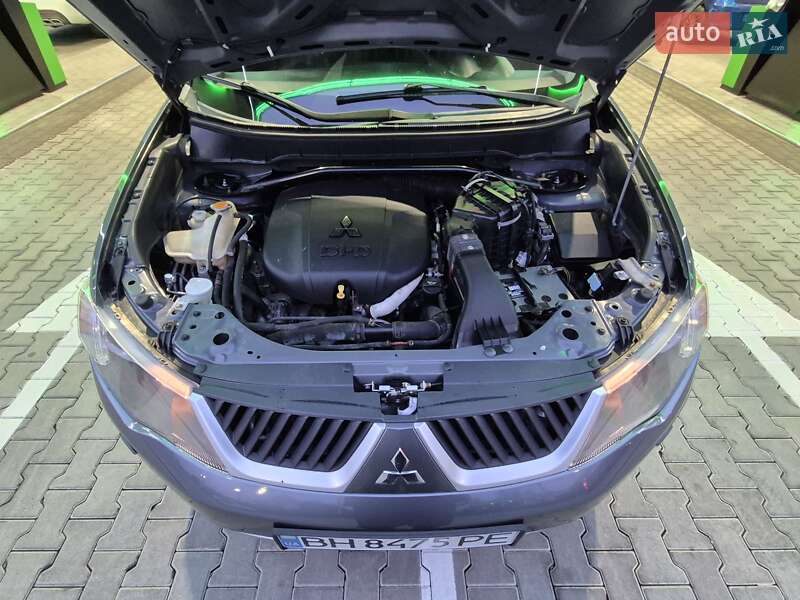 Позашляховик / Кросовер Mitsubishi Outlander XL 2007 в Одесі фото 70 Позашляховик / Кросовер Mitsubishi Outlander XL 2007 в Одесі