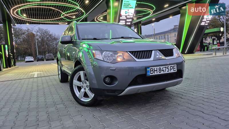 Позашляховик / Кросовер Mitsubishi Outlander XL 2007 в Одесі фото 88 Позашляховик / Кросовер Mitsubishi Outlander XL 2007 в Одесі
