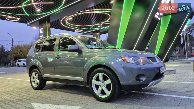 Позашляховик / Кросовер Mitsubishi Outlander XL 2007 в Одесі фото 93 Позашляховик / Кросовер Mitsubishi Outlander XL 2007 в Одесі