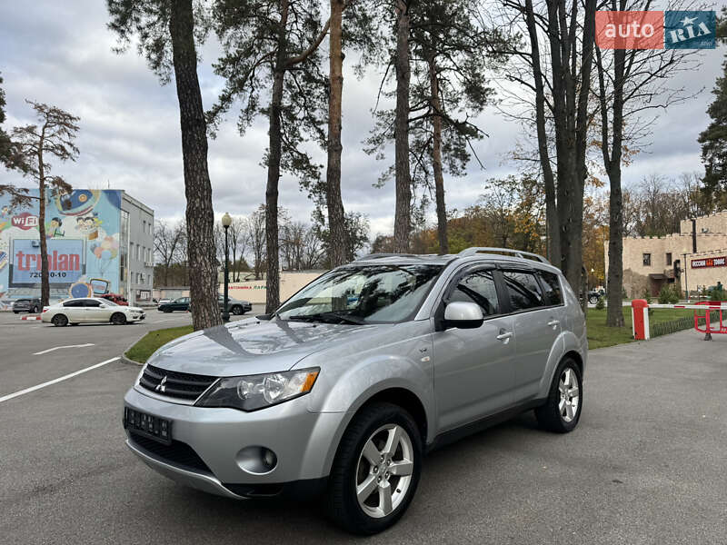 Внедорожник / Кроссовер Mitsubishi Outlander XL 2008 в Харькове