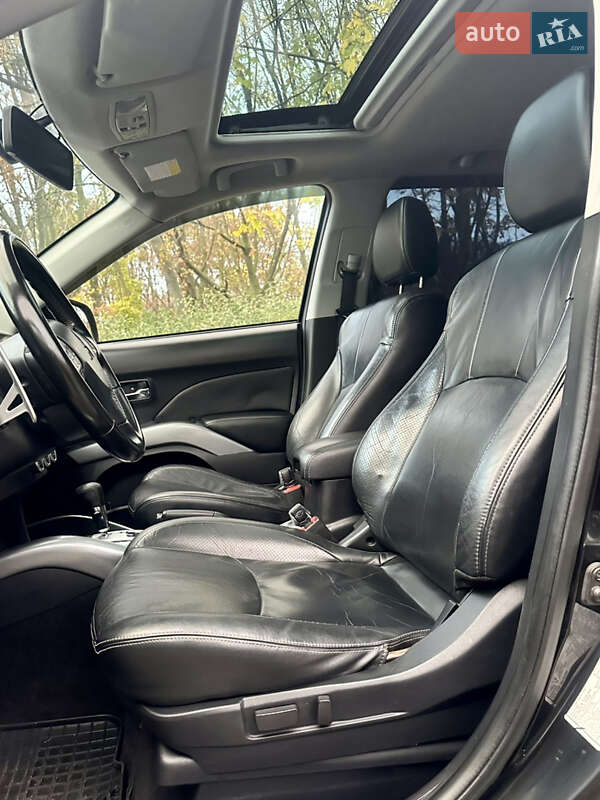 Позашляховик / Кросовер Mitsubishi Outlander XL 2007 в Одесі