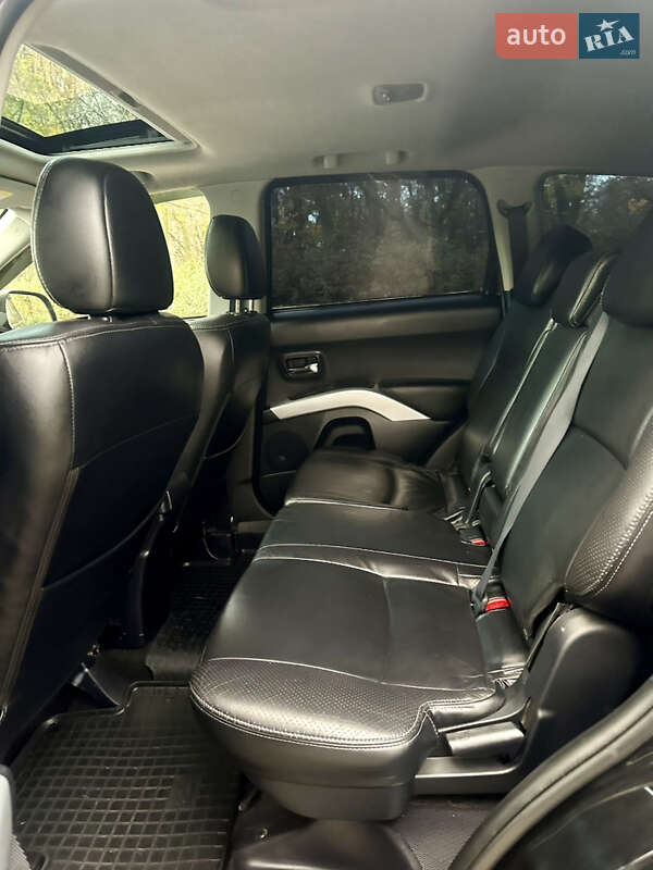 Позашляховик / Кросовер Mitsubishi Outlander XL 2007 в Одесі