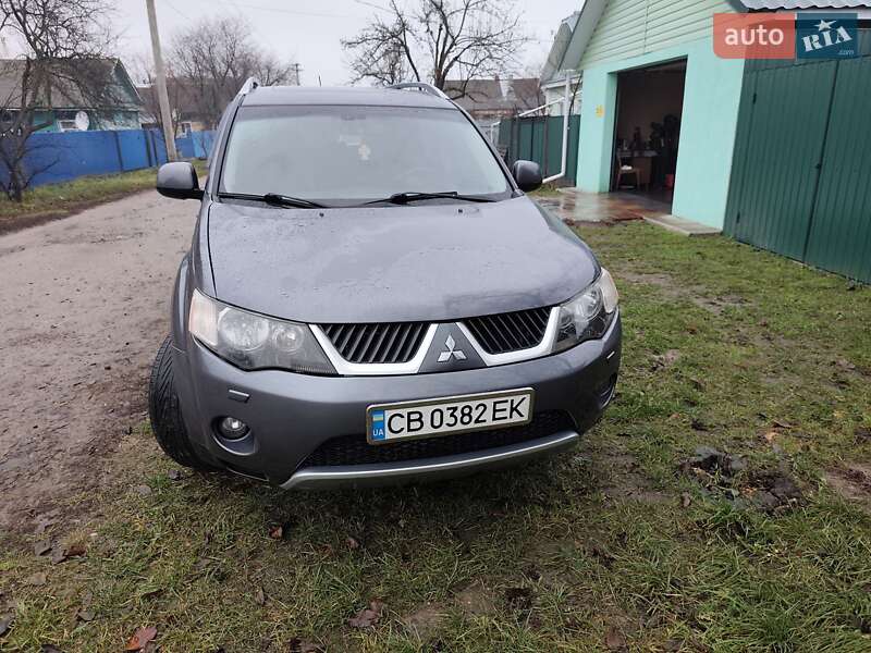 Позашляховик / Кросовер Mitsubishi Outlander XL 2008 в Городні