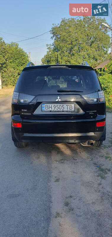Внедорожник / Кроссовер Mitsubishi Outlander XL 2008 в Беляевке