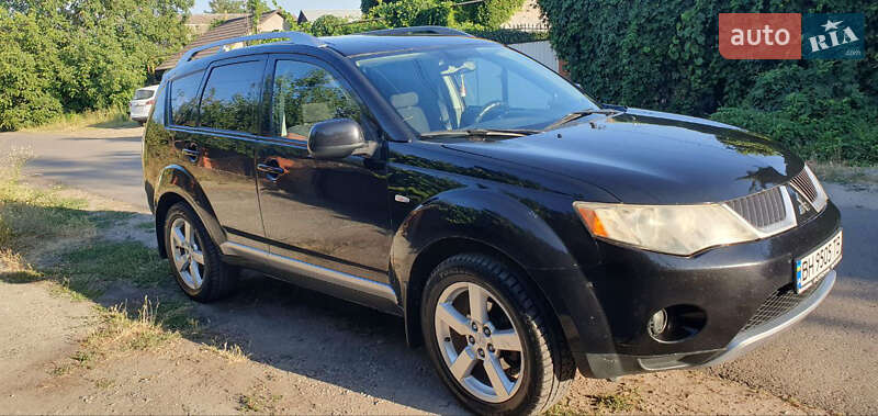Внедорожник / Кроссовер Mitsubishi Outlander XL 2008 в Беляевке