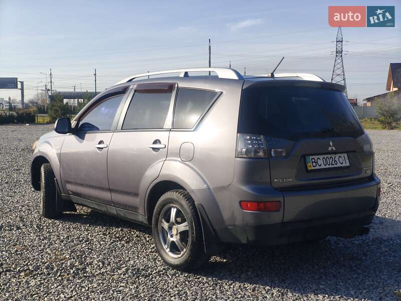 Внедорожник / Кроссовер Mitsubishi Outlander XL 2008 в Львове фото 6 Внедорожник / Кроссовер Mitsubishi Outlander XL 2008 в Львове