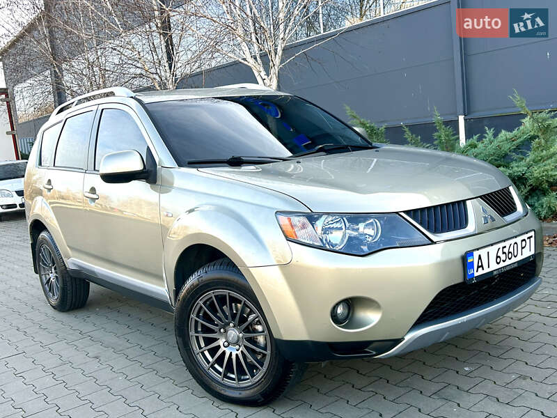 Внедорожник / Кроссовер Mitsubishi Outlander XL 2008 в Белой Церкви