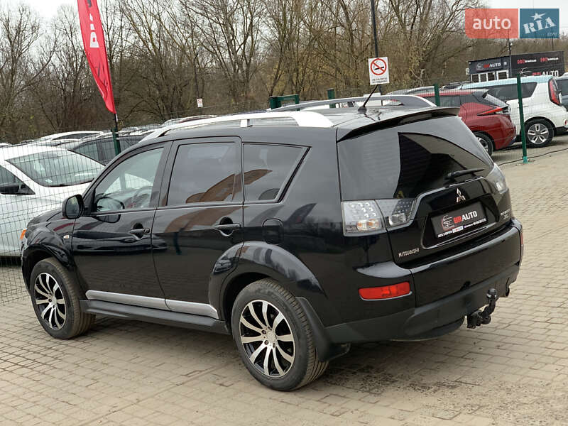 Позашляховик / Кросовер Mitsubishi Outlander XL 2009 в Бердичеві фото 19 Позашляховик / Кросовер Mitsubishi Outlander XL 2009 в Бердичеві