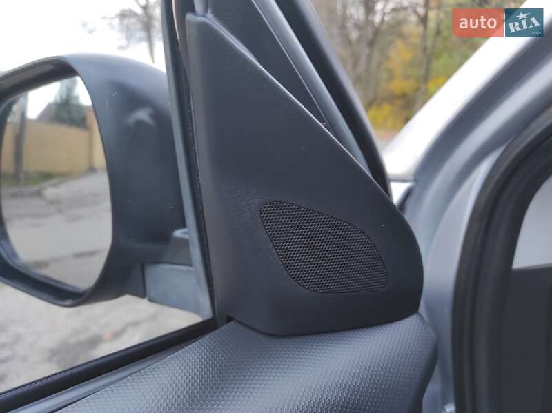 Внедорожник / Кроссовер Mitsubishi Outlander XL 2007 в Хмельницком