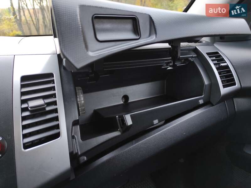 Внедорожник / Кроссовер Mitsubishi Outlander XL 2007 в Хмельницком