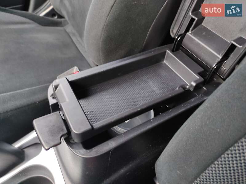 Внедорожник / Кроссовер Mitsubishi Outlander XL 2007 в Хмельницком