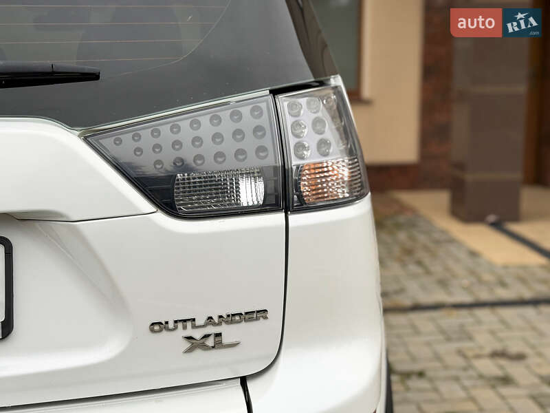 Внедорожник / Кроссовер Mitsubishi Outlander XL 2008 в Харькове