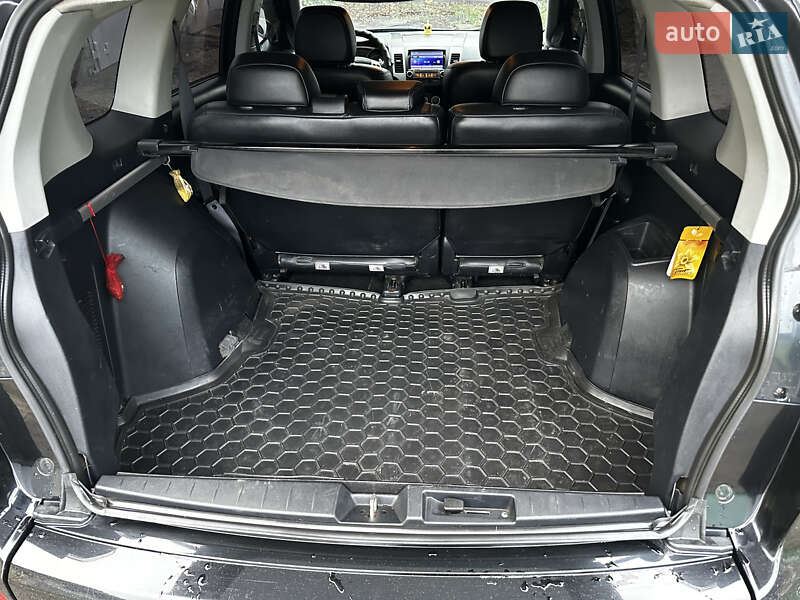 Внедорожник / Кроссовер Mitsubishi Outlander XL 2007 в Харькове фото 26 Внедорожник / Кроссовер Mitsubishi Outlander XL 2007 в Харькове