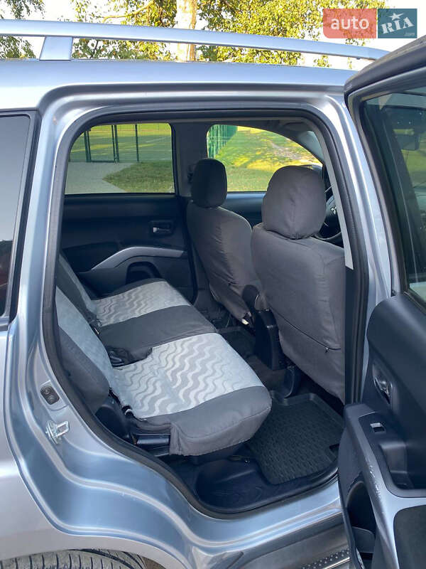 Внедорожник / Кроссовер Mitsubishi Outlander XL 2009 в Дрогобыче фото 8 Внедорожник / Кроссовер Mitsubishi Outlander XL 2009 в Дрогобыче