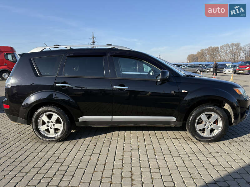 Внедорожник / Кроссовер Mitsubishi Outlander XL 2007 в Черновцах