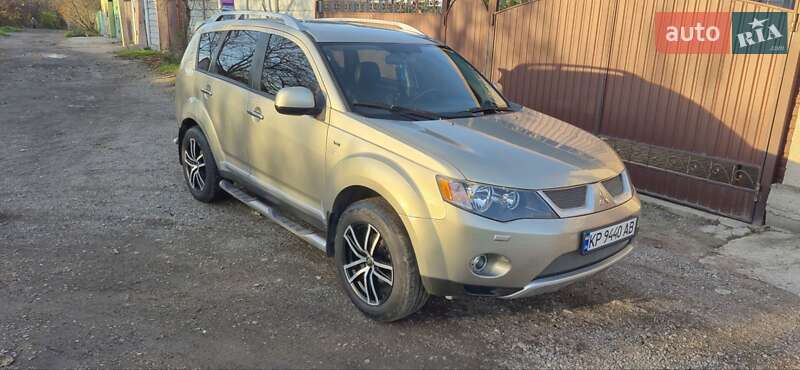 Внедорожник / Кроссовер Mitsubishi Outlander XL 2007 в Запорожье фото 6 Внедорожник / Кроссовер Mitsubishi Outlander XL 2007 в Запорожье