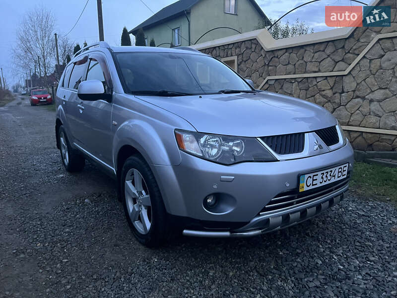 Внедорожник / Кроссовер Mitsubishi Outlander XL 2007 в Черновцах