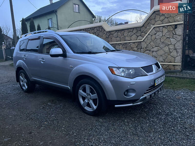 Внедорожник / Кроссовер Mitsubishi Outlander XL 2007 в Черновцах