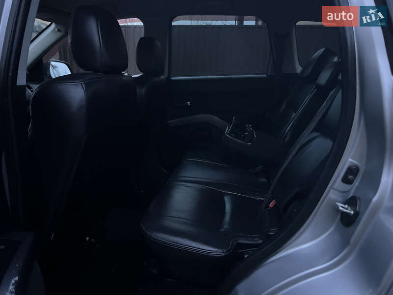 Внедорожник / Кроссовер Mitsubishi Outlander XL 2007 в Черновцах