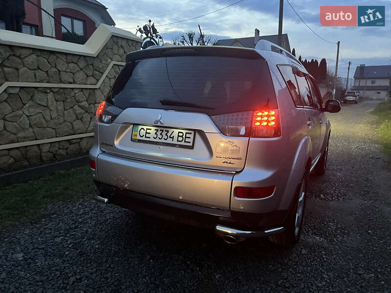 Внедорожник / Кроссовер Mitsubishi Outlander XL 2007 в Черновцах