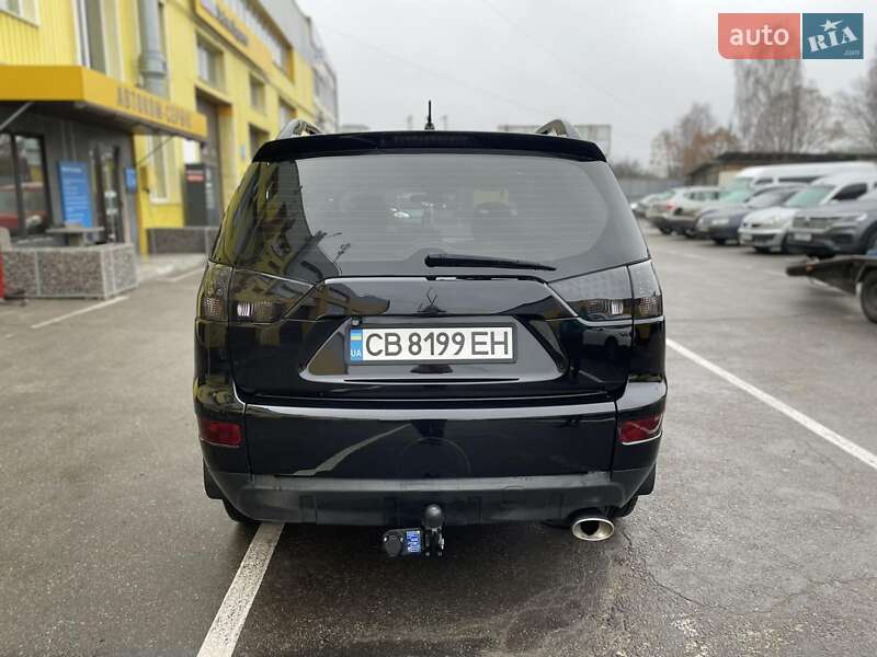 Внедорожник / Кроссовер Mitsubishi Outlander XL 2008 в Чернигове