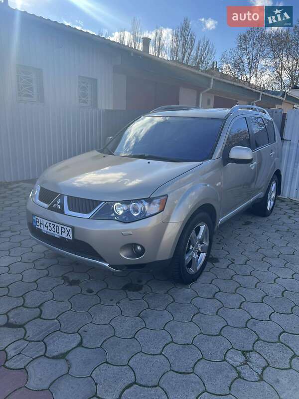 Внедорожник / Кроссовер Mitsubishi Outlander XL 2008 в Херсоне фото 5 Внедорожник / Кроссовер Mitsubishi Outlander XL 2008 в Херсоне