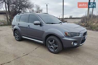 Позашляховик / Кросовер Mitsubishi Outlander XL 2010 в Краснограді