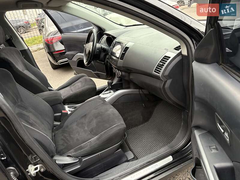 Внедорожник / Кроссовер Mitsubishi Outlander XL 2008 в Киеве фото 14 Внедорожник / Кроссовер Mitsubishi Outlander XL 2008 в Киеве
