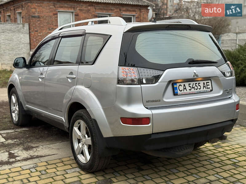 Внедорожник / Кроссовер Mitsubishi Outlander XL 2008 в Харькове фото 4 Внедорожник / Кроссовер Mitsubishi Outlander XL 2008 в Харькове