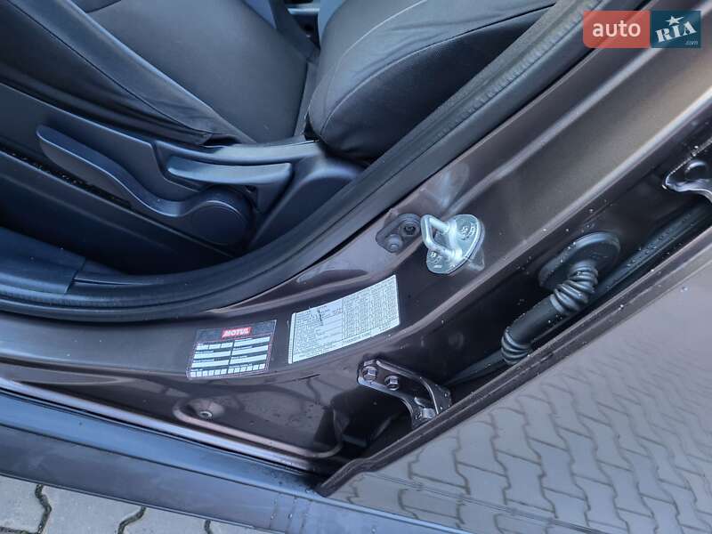 Внедорожник / Кроссовер Mitsubishi Outlander XL 2010 в Хмельницком