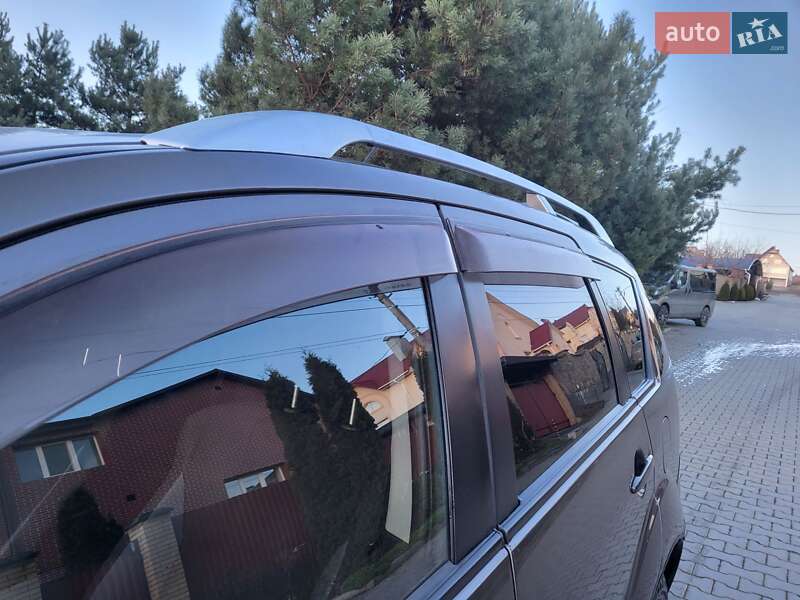 Внедорожник / Кроссовер Mitsubishi Outlander XL 2010 в Хмельницком