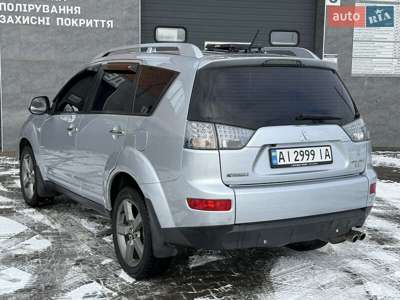 Внедорожник / Кроссовер Mitsubishi Outlander XL 2007 в Киеве