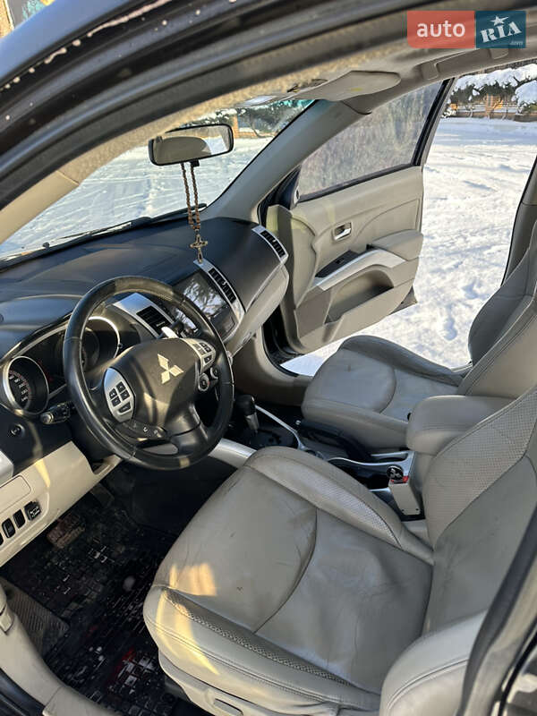 Внедорожник / Кроссовер Mitsubishi Outlander XL 2007 в Лебедине