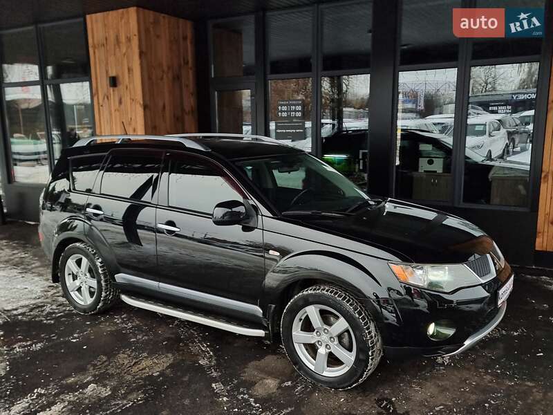 Позашляховик / Кросовер Mitsubishi Outlander XL 2008 в Вінниці
