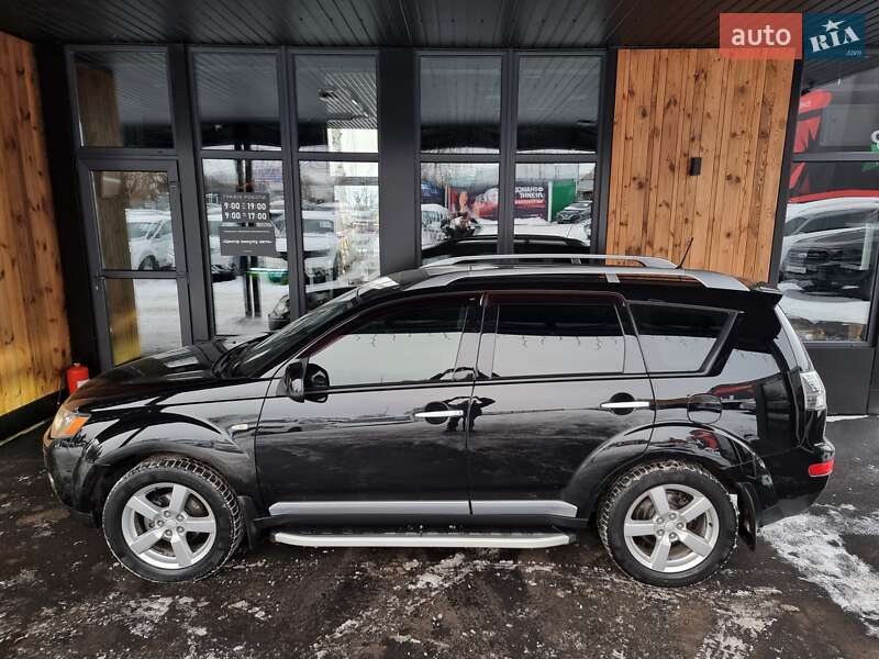 Позашляховик / Кросовер Mitsubishi Outlander XL 2008 в Вінниці