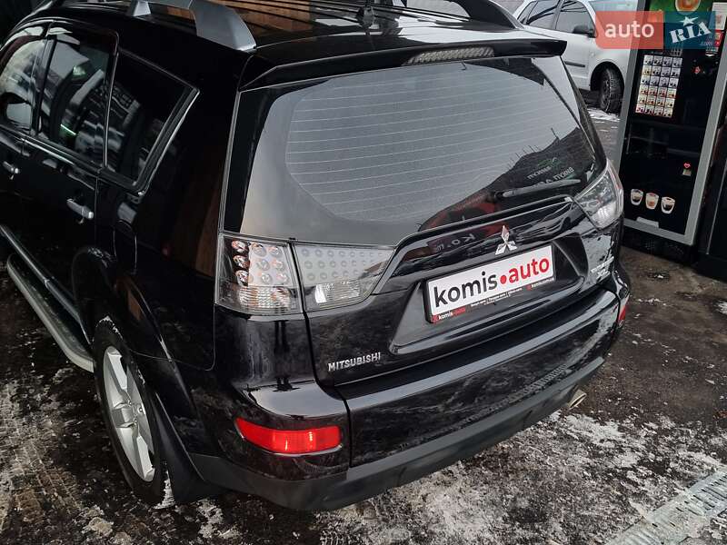 Позашляховик / Кросовер Mitsubishi Outlander XL 2008 в Вінниці