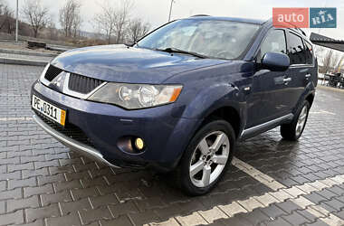 Позашляховик / Кросовер Mitsubishi Outlander XL 2010 в Дніпрі