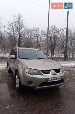 Внедорожник / Кроссовер Mitsubishi Outlander XL 2008 в Черкассах